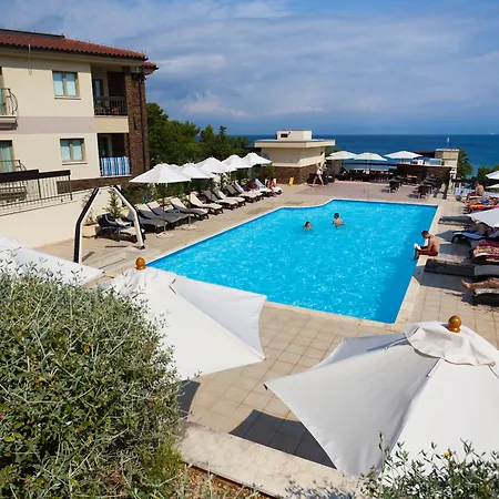 Blue Waves Resort-2